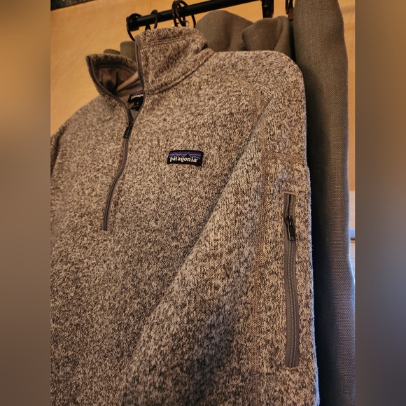 Patagonia Gray 1/4-Zip Fleece Sweater - Picture 5 of 7